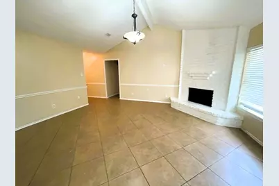 5615 Lynngate Drive, Spring, TX 77373 - Photo 4