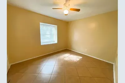 5615 Lynngate Drive, Spring, TX 77373 - Photo 6