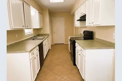 5615 Lynngate Drive, Spring, TX 77373 - Photo 12