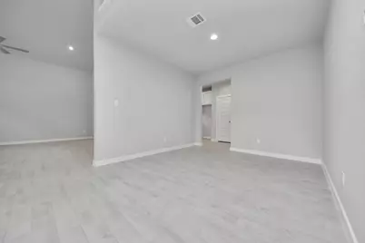11019 Gardenia Creek Drive, Houston, TX 77044 - Photo 6