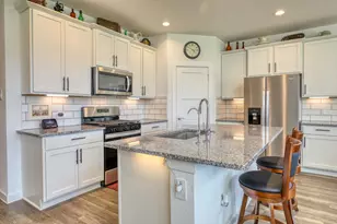 1064 Dancing Feather St, Montgomery, TX 77316 - Photo 4