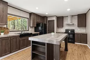 140 Michaels Ln, Huntsville, TX 77320 - Photo 2