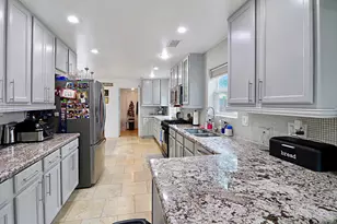 5951 Yarwell Dr, Houston, TX 77096 - Photo 10