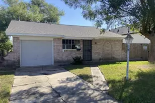 11503 Bay Cedar Dr, Houston, TX 77048 - Photo 1