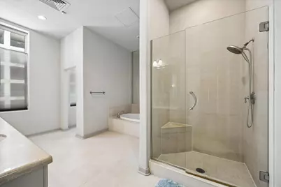 914 Main Street #801, Houston, TX 77002 - Photo 18