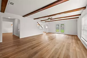 2019 Thousand Pines Dr, Houston, TX 77339 - Photo 10
