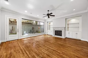 24 Hackberry Ln, Houston, TX 77027 - Photo 4