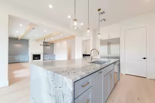 6525 Rolla St, Houston, TX 77055 - Photo 18