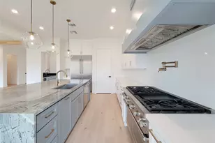 6525 Rolla St, Houston, TX 77055 - Photo 16