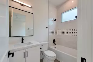 6525 Rolla St, Houston, TX 77055 - Photo 38