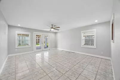9826 Carlow Lane, La Porte, TX 77571 - Photo 6