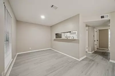 910 7th Avenue N #12, Texas City, TX 77590 - Photo 4