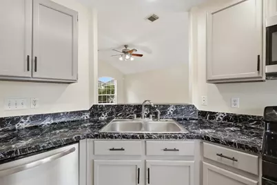 6006 Ricker Park Circle, Katy, TX 77449 - Photo 10