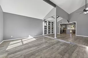 9638 Ravensworth Dr, Houston, TX 77031 - Photo 6