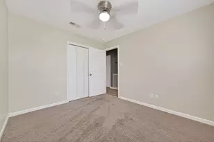 9638 Ravensworth Dr, Houston, TX 77031 - Photo 42