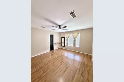 9919 Glenkirk Drive, Houston, TX 77089 - Photo 6