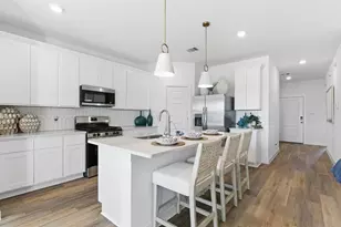 3206 Bolt Rope Dr, Dickinson, TX 77539 - Photo 2