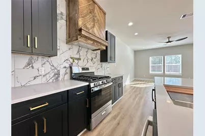 2444 Carmel Street #B, Houston, TX 77091 - Photo 12