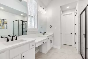 415 N Hillary Step Pl, Montgomery, TX 77316 - Photo 20