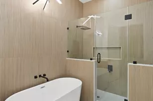 6623-6621 Katarani Dr, Houston, TX 77091 - Photo 20