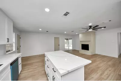 3013 Woodland Drive, Dickinson, TX 77539 - Photo 12