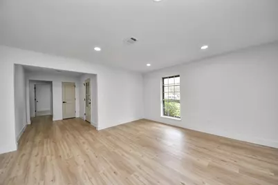 3013 Woodland Drive, Dickinson, TX 77539 - Photo 6