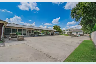 10202 Brighton Lane, Houston, TX 77031 - Photo 24
