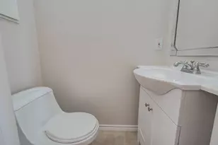 10202 Brighton Ln, Houston, TX 77031 - Photo 18