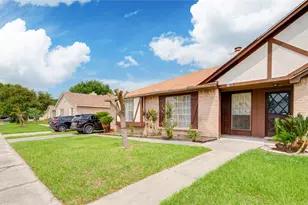 19326 Plantain Dr, Katy, TX 77449 - Photo 2