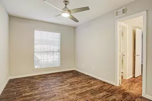 1860 White Oak, Houston, TX 77009 - Photo 2