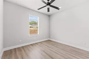 2318 Progress Dr, Brenham, TX 77833 - Photo 20