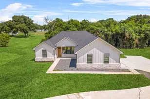 2318 Progress Dr, Brenham, TX 77833 - Photo 2