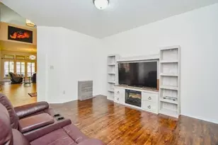 13619 Orchard Wind Ln, Pearland, TX 77584 - Photo 8