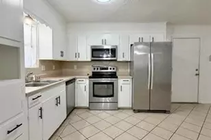 4690 Fieldwood Ln, Beaumont, TX 77706 - Photo 4