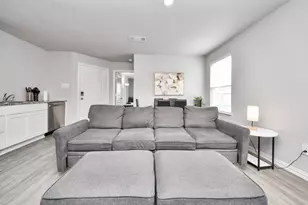 9027 Madera Rd, Houston, TX 77078 - Photo 10