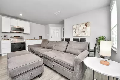 9027 Madera Road #A, Houston, TX 77078 - Photo 6