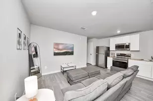 9027 Madera Rd, Houston, TX 77078 - Photo 12