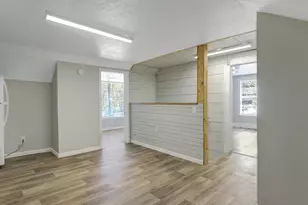 313 N Beauregard St, Alvin, TX 77511 - Photo 8