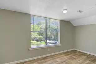 313 N Beauregard St, Alvin, TX 77511 - Photo 10