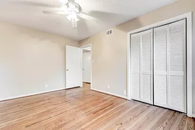 9650 Val Verde Street, Houston, TX 77063 - Photo 32