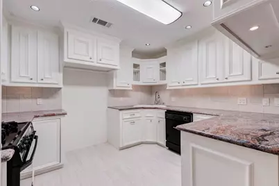 9650 Val Verde Street, Houston, TX 77063 - Photo 10