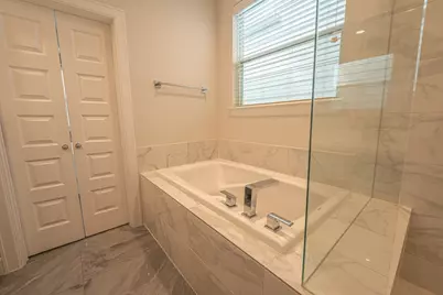 2721 Clinton Drive, Houston, TX 77020 - Photo 24