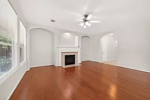 11 Nestlewood Pl, The Woodlands, TX 77382 - Photo 6