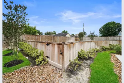 7508 Carver Road #E, Houston, TX 77088 - Photo 28