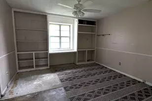 609 24th Ave N, Texas City, TX 77590 - Photo 8
