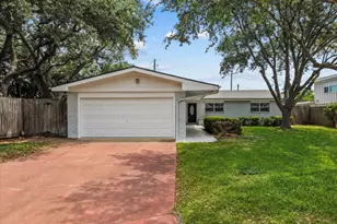 1506 Harbor View Cir, Galveston, TX 77550 - Photo 1
