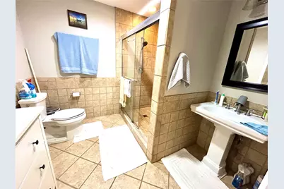 6315 S Wintersage Lane, Houston, TX 77066 - Photo 16