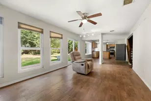 5331 Village Springs Dr, Houston, TX 77339 - Photo 8