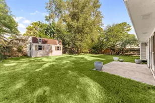 5331 Village Springs Dr, Houston, TX 77339 - Photo 22