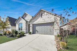 17114 Mystic River Ln, Conroe, TX 77302 - Photo 4